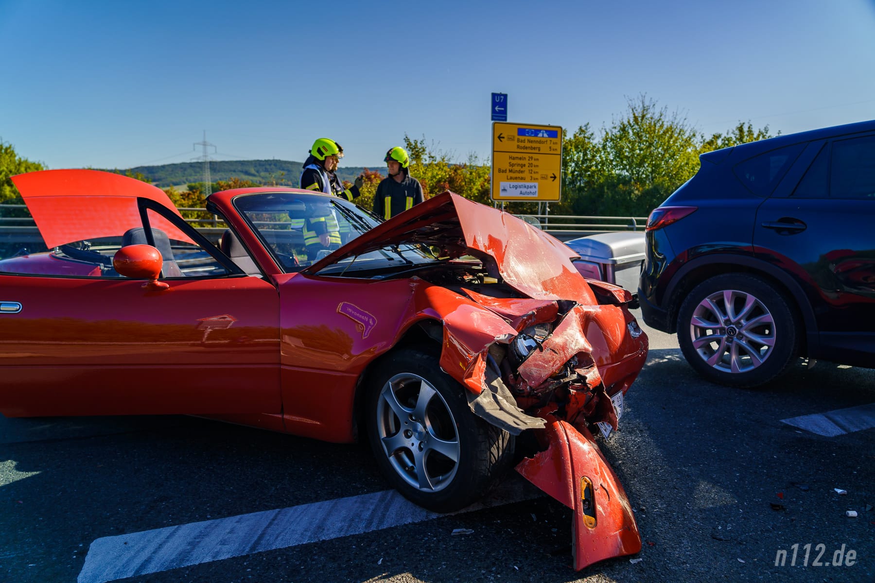 Das Mazda-Cabrio wurde erheblich beschädigt (Foto: n112.de/Stefan Hillen)