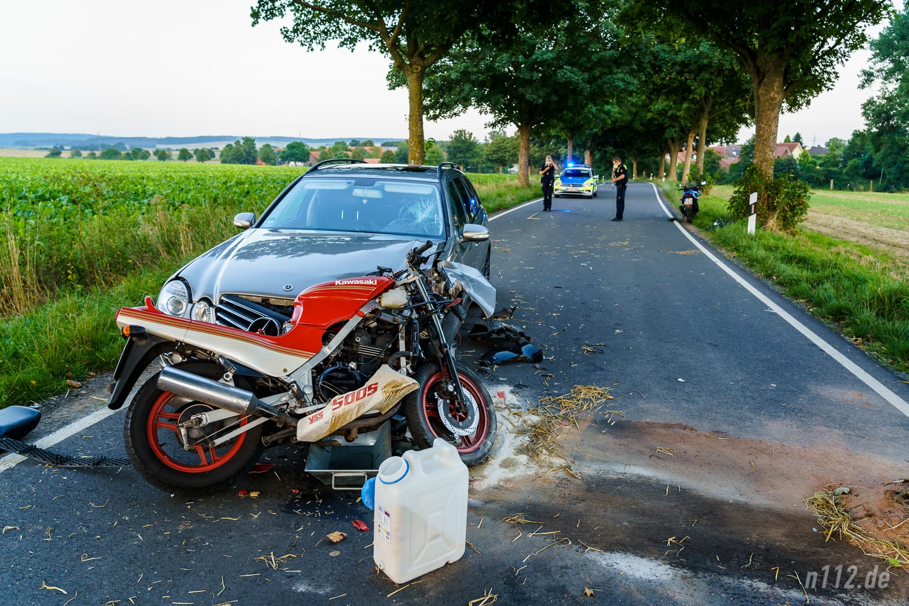 So war das Motorrad nicht nach dem Unfall stehengeblieben! (Foto: n112.de/Stefan Hillen)